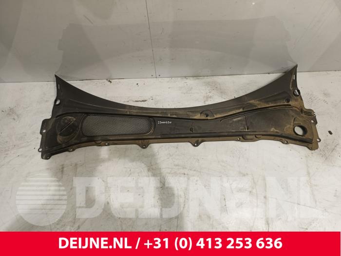 Używane Parawan Volvo V90 II (PW) 2.0 D3 16V Cena € 65,00 Procedura marży oferowane przez van Deijne Onderdelen Uden B.V.