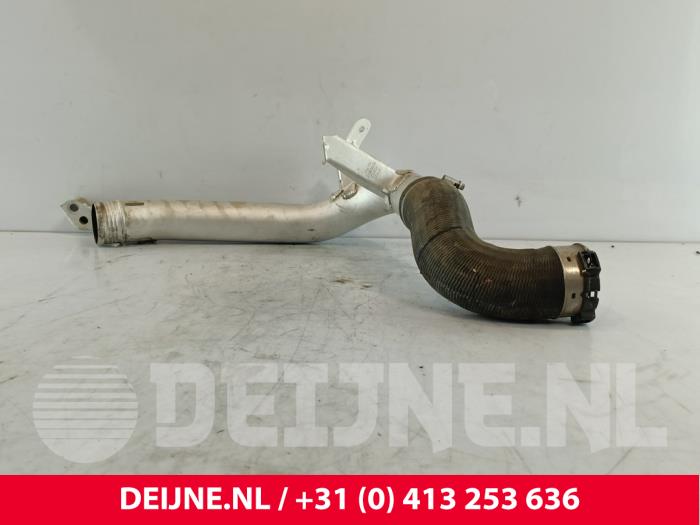 Gebrauchte Intercooler Rohr Volvo V90 II (PW) 2.0 D3 16V Preis € 75,00 Margenregelung angeboten von van Deijne Onderdelen Uden B.V.