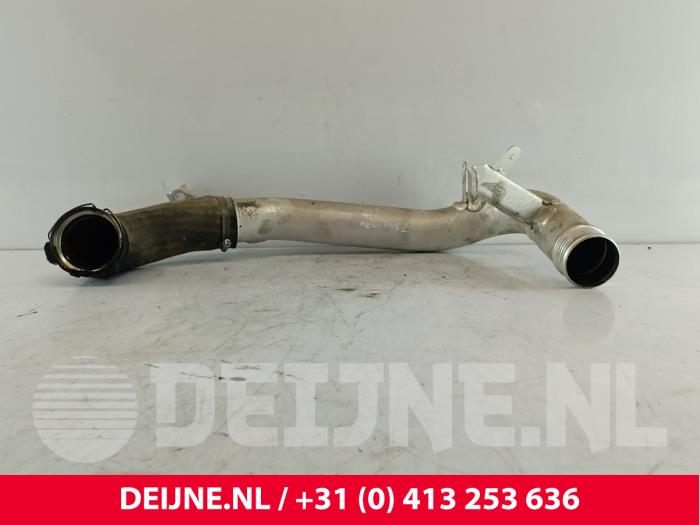 Gebrauchte Intercooler Rohr Volvo XC60 I (DZ) 2.0 D4 16V Preis € 20,00 Margenregelung angeboten von van Deijne Onderdelen Uden B.V.