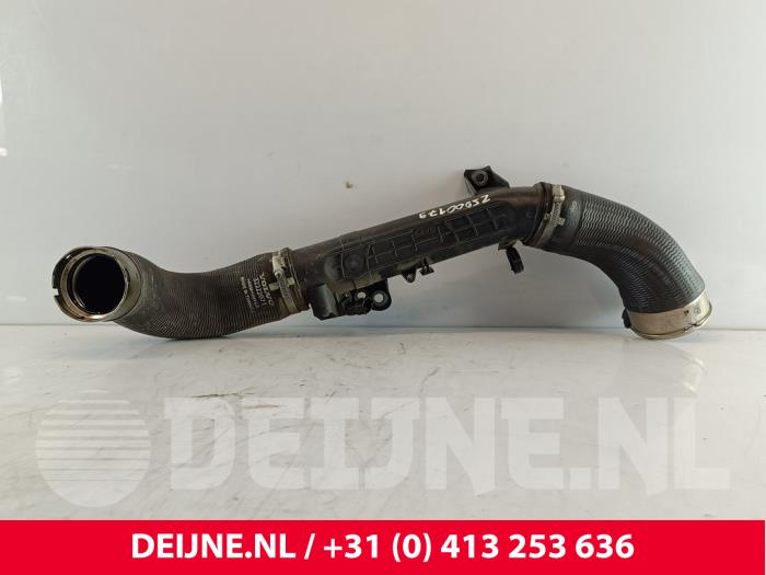 Gebrauchte Intercooler Rohr Volvo S90 II 2.0 D5 16V AWD Preis € 75,00 Margenregelung angeboten von van Deijne Onderdelen Uden B.V.