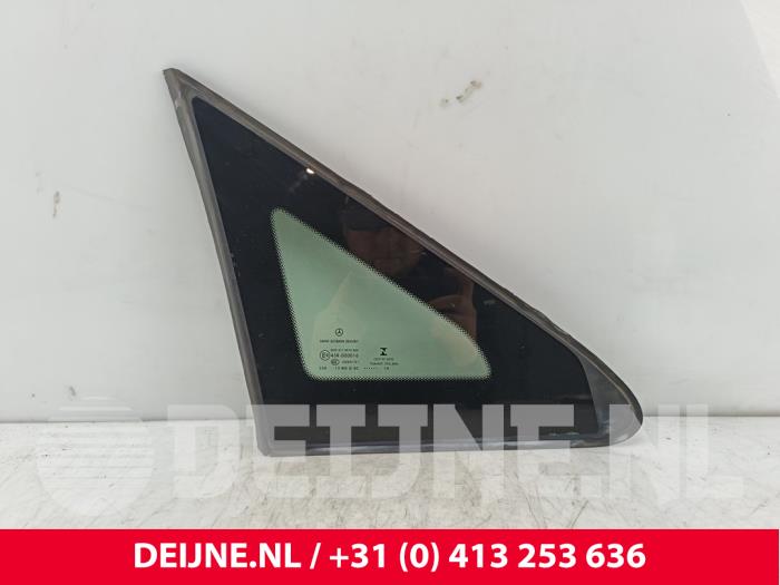 Usados Ventanilla triangular derecha delante Mercedes Vito (447.6) 1.6 111 CDI 16V Precio € 48,40 IVA incluido ofrecido por van Deijne Onderdelen Uden B.V.