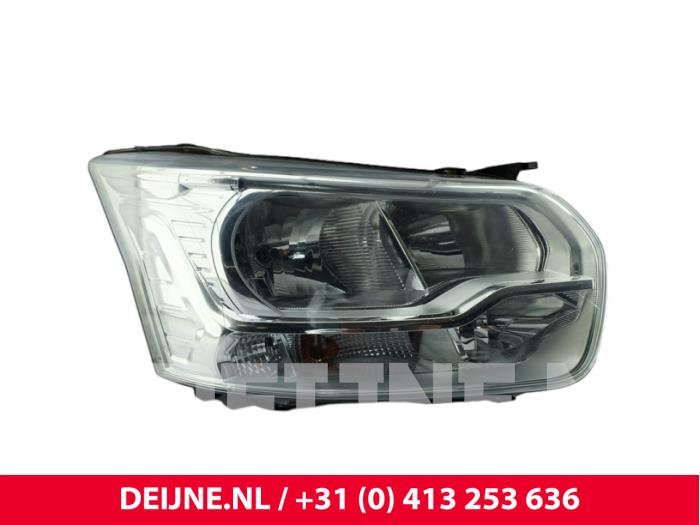 Używane Reflektor prawy Ford Transit 2.2 TDCi 16V Cena € 217,80 Z VAT oferowane przez van Deijne Onderdelen Uden B.V.