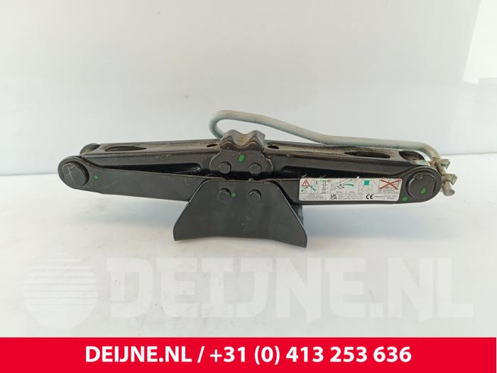 Używane Dzwignik Opel Combo Cargo 1.5 CDTI 130 Cena € 36,30 Z VAT oferowane przez van Deijne Onderdelen Uden B.V.