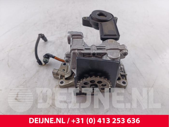 Gebrauchte Ölpumpe Volvo V90 II (PW) 2.0 D4 16V Preis € 70,00 Margenregelung angeboten von van Deijne Onderdelen Uden B.V.