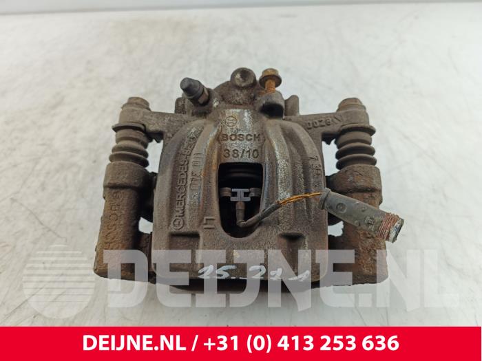 Gebrauchte Bremszange links hinten Mercedes Vito (639.6) 3.0 120 CDI V6 24V Preis € 30,25 Mit Mehrwertsteuer angeboten von van Deijne Onderdelen Uden B.V.