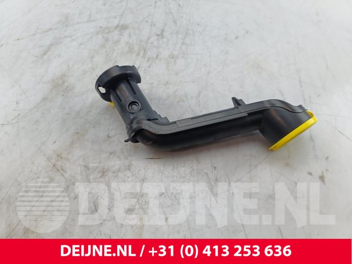Gebrauchte Öl Füllrohr Peugeot Boxer (U9) 2.0 BlueHDi 130 Preis € 24,20 Mit Mehrwertsteuer angeboten von van Deijne Onderdelen Uden B.V.