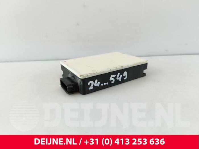 Begagnade Radarsensor Mercedes Sprinter 3t (906.61) 216 CDI 16V Pris € 211,75 Inklusive moms erbjuds av van Deijne Onderdelen Uden B.V.