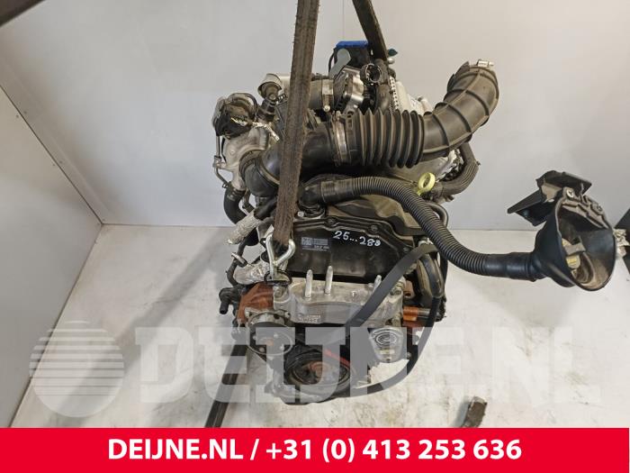Engine from a Ford Transit Custom 2.0 EcoBlue 136 2025