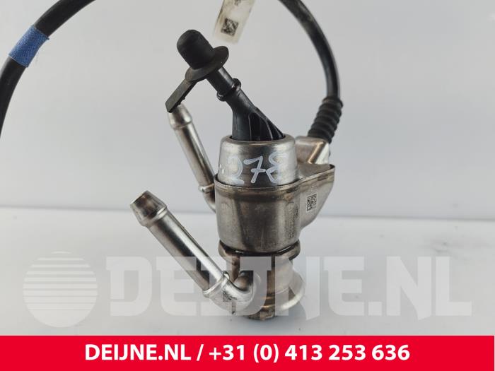 Usados Inyector Adblue Ford Transit Custom 2.0 EcoBlue 136 Precio € 102,85 IVA incluido ofrecido por van Deijne Onderdelen Uden B.V.