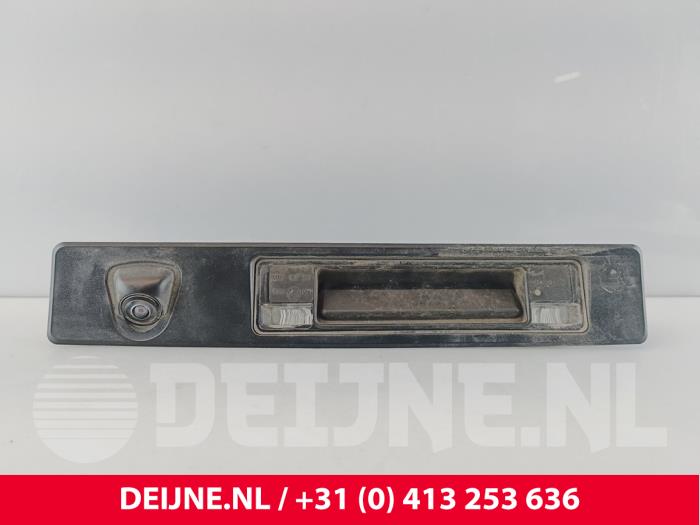 Begagnade Backkamera Volvo V60 II (ZW) 2.0 B4 16V Mild Hybrid Pris € 175,00 Marginaltabell erbjuds av van Deijne Onderdelen Uden B.V.