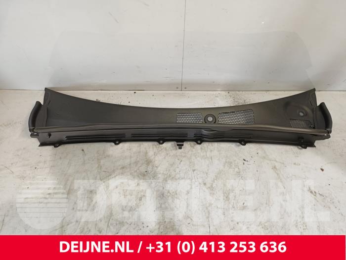 Używane Parawan Volvo C40 Recharge (XK) Recharge Twin 78 kWh Cena € 42,35 Z VAT oferowane przez van Deijne Onderdelen Uden B.V.