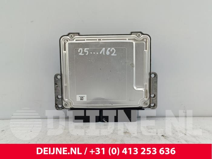 Engine management computer from a Volvo C40 Recharge (XK) Recharge Twin 78 kWh 2023