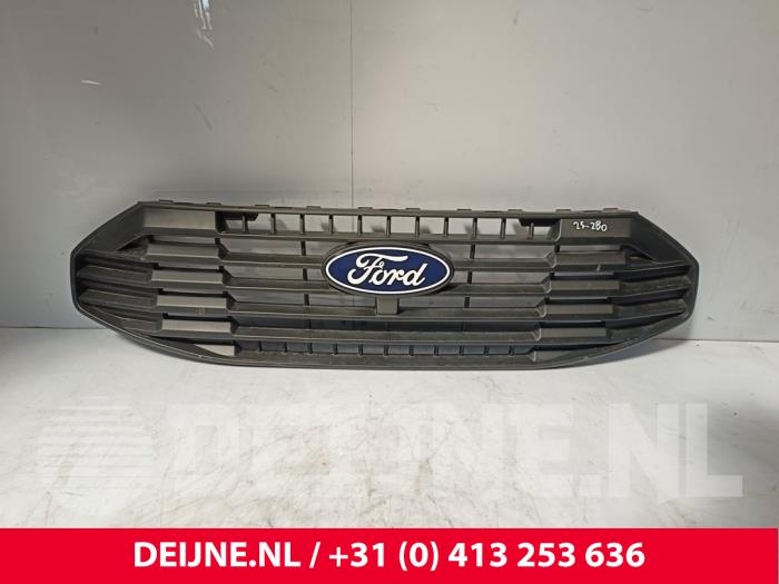 Używane Grill Ford Transit Custom 2.0 EcoBlue 136 Cena € 151,25 Z VAT oferowane przez van Deijne Onderdelen Uden B.V.