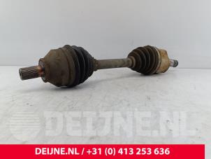 Begagnade Drivaxel, vänster fram Volvo V50 (MW) 2.4i 20V Pris € 50,00 Marginaltabell erbjuds av van Deijne Onderdelen Uden B.V.