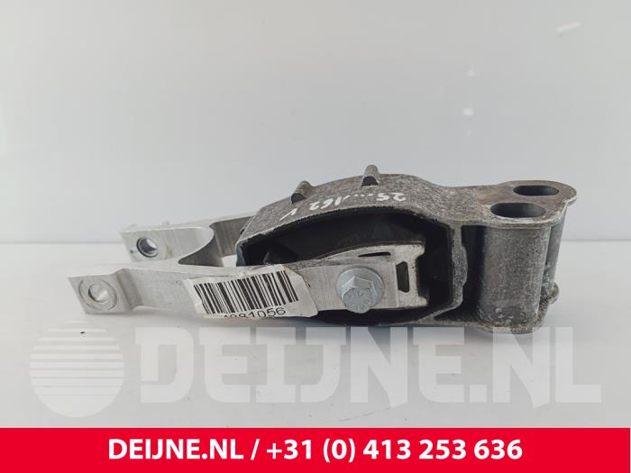 Gebrauchte Motorlager Volvo C40 Recharge (XK) Recharge Twin 78 kWh Preis € 48,40 Mit Mehrwertsteuer angeboten von van Deijne Onderdelen Uden B.V.