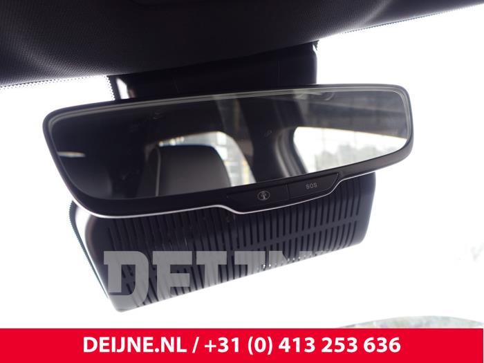 Używane Lusterko wewnetrzne BYD Dolphin 60,4 kWh Cena € 90,75 Z VAT oferowane przez van Deijne Onderdelen Uden B.V.