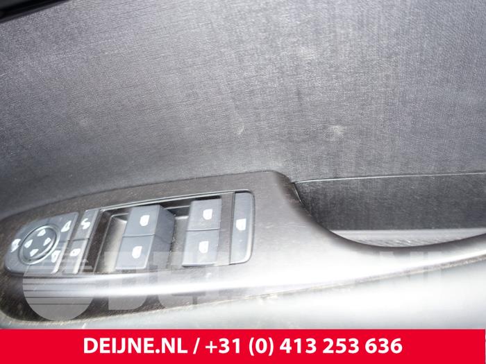 Usados Interruptor de ventanilla eléctrica BYD Dolphin 60,4 kWh Precio de solicitud ofrecido por van Deijne Onderdelen Uden B.V.