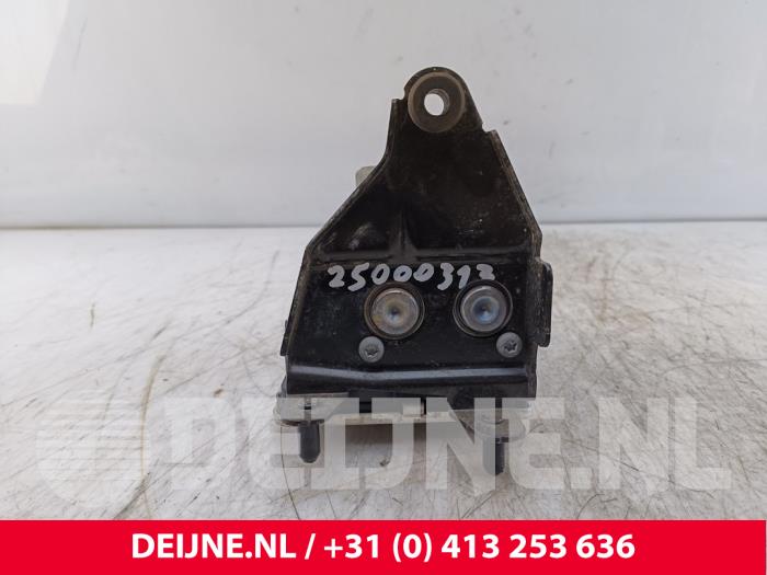 Bloc ABS d'un Volkswagen Caddy IV 2.0 TDI 75 2020