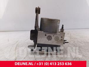 Bloc ABS d'un Volkswagen Caddy IV 2.0 TDI 75 2020