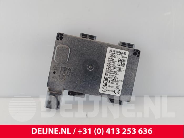 Begagnade Radarsensor Ford Transit Custom 2.0 EcoBlue 136 Pris € 254,10 Inklusive moms erbjuds av van Deijne Onderdelen Uden B.V.
