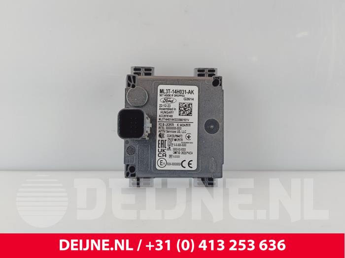 Begagnade Radarsensor Ford Transit Custom 2.0 EcoBlue 136 Pris € 151,25 Inklusive moms erbjuds av van Deijne Onderdelen Uden B.V.