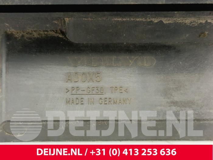 Air funnel Volvo XC60 II 2.0 B4 16V Mild Hybrid AWD - 31425366