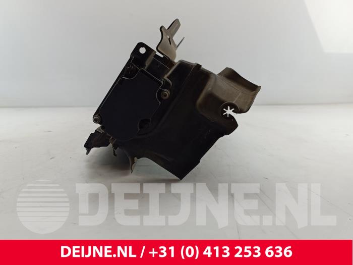 Air funnel Volvo XC60 II 2.0 B4 16V Mild Hybrid AWD - 31425366