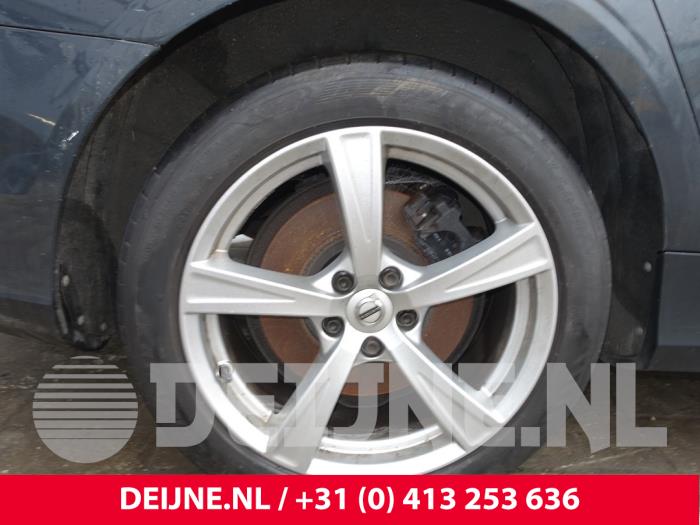 Używane Obrecz Volvo V90 II (PW) 2.0 T6 16V AWD Cena € 225,00 Procedura marży oferowane przez van Deijne Onderdelen Uden B.V.