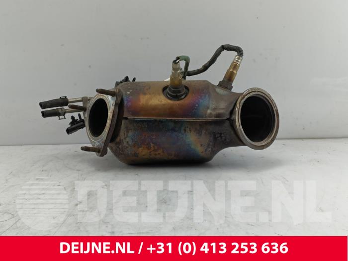 Used Particulate filter Volvo XC40 (XZ) 1.5 T4 Plug-in Hybrid 12V Price € 980,00 Margin scheme offered by van Deijne Onderdelen Uden B.V.