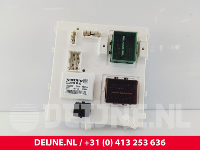 Used Body control computer Volvo C40 Recharge (XK) Recharge Twin 78 kWh Price € 242,00 Inclusive VAT offered by van Deijne Onderdelen Uden B.V.