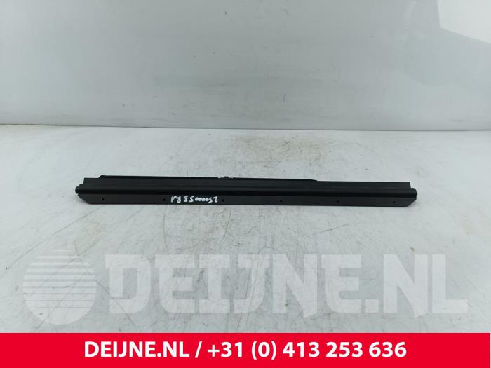 Używane Roleta prawa Volvo S80 (TR/TS) 2.5 T Turbo 20V Cena € 70,00 Procedura marży oferowane przez van Deijne Onderdelen Uden B.V.