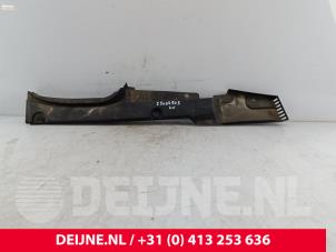 Używane Parawan Volvo XC90 II 2.0 T8 16V Twin Engine AWD Cena € 15,00 Procedura marży oferowane przez van Deijne Onderdelen Uden B.V.