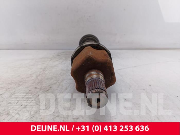 Drivaxel, vänster fram från en Volvo XC90 II 2.0 T8 16V Twin Engine AWD 2015