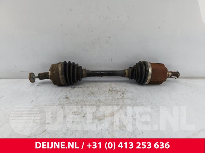Drivaxel, vänster fram från en Volvo XC90 II 2.0 T8 16V Twin Engine AWD 2015