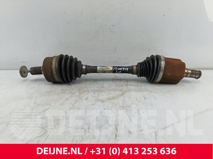 Drivaxel, vänster fram från en Volvo XC90 II 2.0 T8 16V Twin Engine AWD 2015