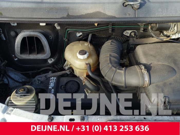 Used Engine Renault Master II (JD) 2.5 D Price € 907,50 Inclusive VAT offered by van Deijne Onderdelen Uden B.V.
