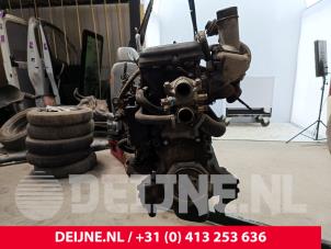 Engine from a Renault Master II (JD) 2.5 D 2000