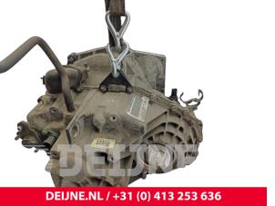 Getriebe van een Renault Master II (JD) 2.5 D 2000