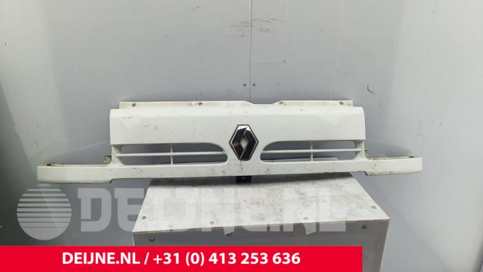 Używane Grill Renault Master II (JD) 2.5 D Cena € 48,40 Z VAT oferowane przez van Deijne Onderdelen Uden B.V.