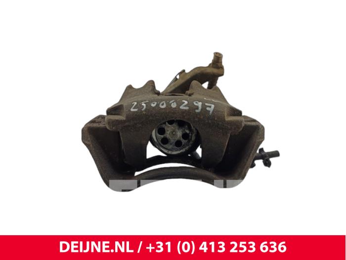 Gebrauchte Bremszange links hinten Iveco New Daily VI 33S15, 35C15, 35S15 Preis € 84,70 Mit Mehrwertsteuer angeboten von van Deijne Onderdelen Uden B.V.