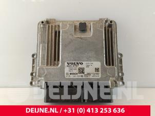 Engine management computer from a Volvo XC40 (XZ) 1.5 T3 12V 2019