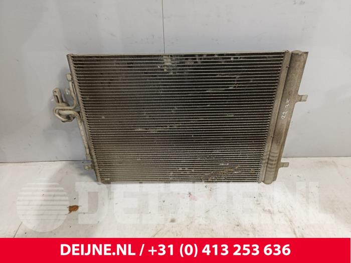 Klima Kondensor van een Volvo V40 (MV) 1.6 D2 2013
