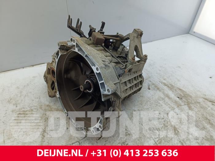 Gebrauchte Getriebe Volvo V50 (MW) 1.8 16V Preis auf Anfrage angeboten von van Deijne Onderdelen Uden B.V.
