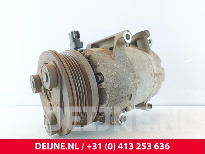 Usagé Compresseur de clim Volvo V50 (MW) 1.8 16V Prix € 50,00 Règlement à la marge proposé par van Deijne Onderdelen Uden B.V.