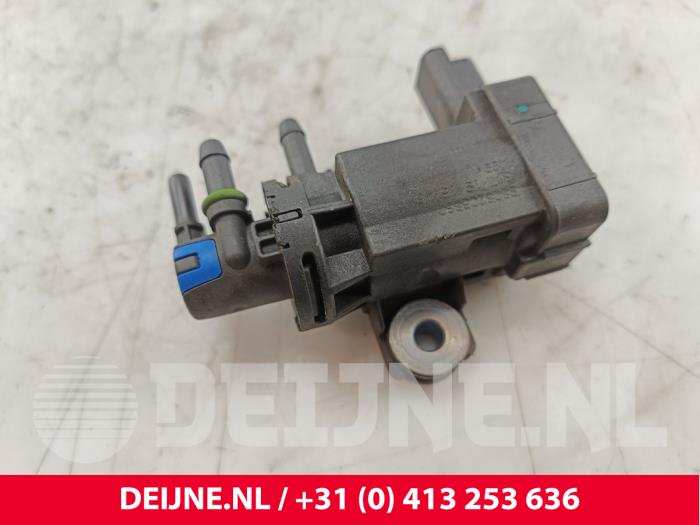 Usagé Régulateur pression turbo Peugeot Expert (V1/VA/VB/VE/VF/VT/VY) 2.0 Blue HDi 120 16V Prix € 42,35 Prix TTC proposé par van Deijne Onderdelen Uden B.V.