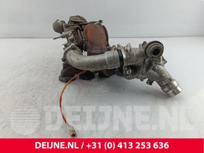 Używane Turbo Renault Trafic (1FL/2FL/3FL/4FL) 1.6 dCi 120 Twin Turbo Cena € 695,75 Z VAT oferowane przez van Deijne Onderdelen Uden B.V.