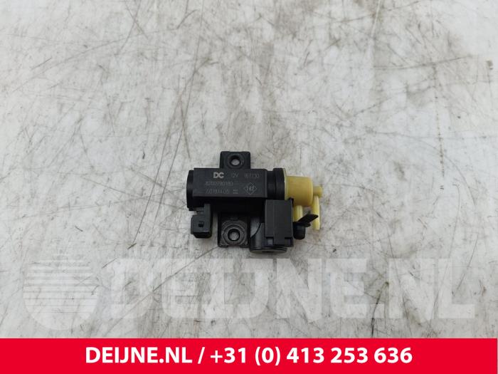 Usagé Régulateur pression turbo Renault Trafic (1FL/2FL/3FL/4FL) 1.6 dCi 120 Twin Turbo Prix € 18,15 Prix TTC proposé par van Deijne Onderdelen Uden B.V.