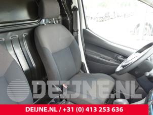 Begagnade Säte, vänster Nissan NV 200 (M20M) E-NV200 Pris på förfrågan erbjuds av van Deijne Onderdelen Uden B.V.