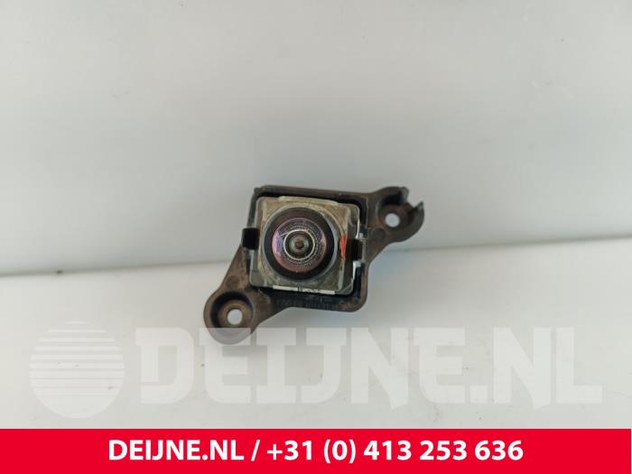 Używane Kamera cofania Volvo XC90 II 2.0 D5 16V AWD Cena € 225,00 Procedura marży oferowane przez van Deijne Onderdelen Uden B.V.