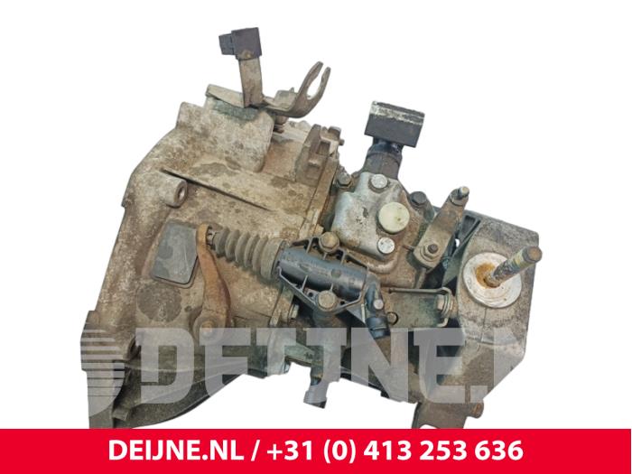 Getriebe van een Fiat Doblo Cargo (223) 1.6 16V 2005